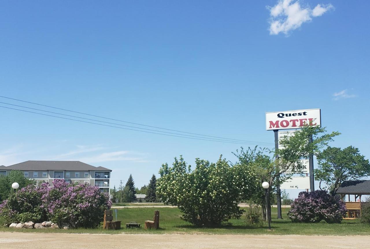 Quest Motel Whitewood Extérieur photo