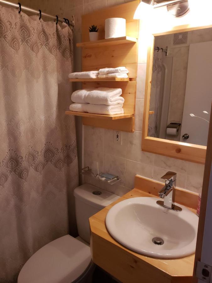 Quest Motel Whitewood Extérieur photo