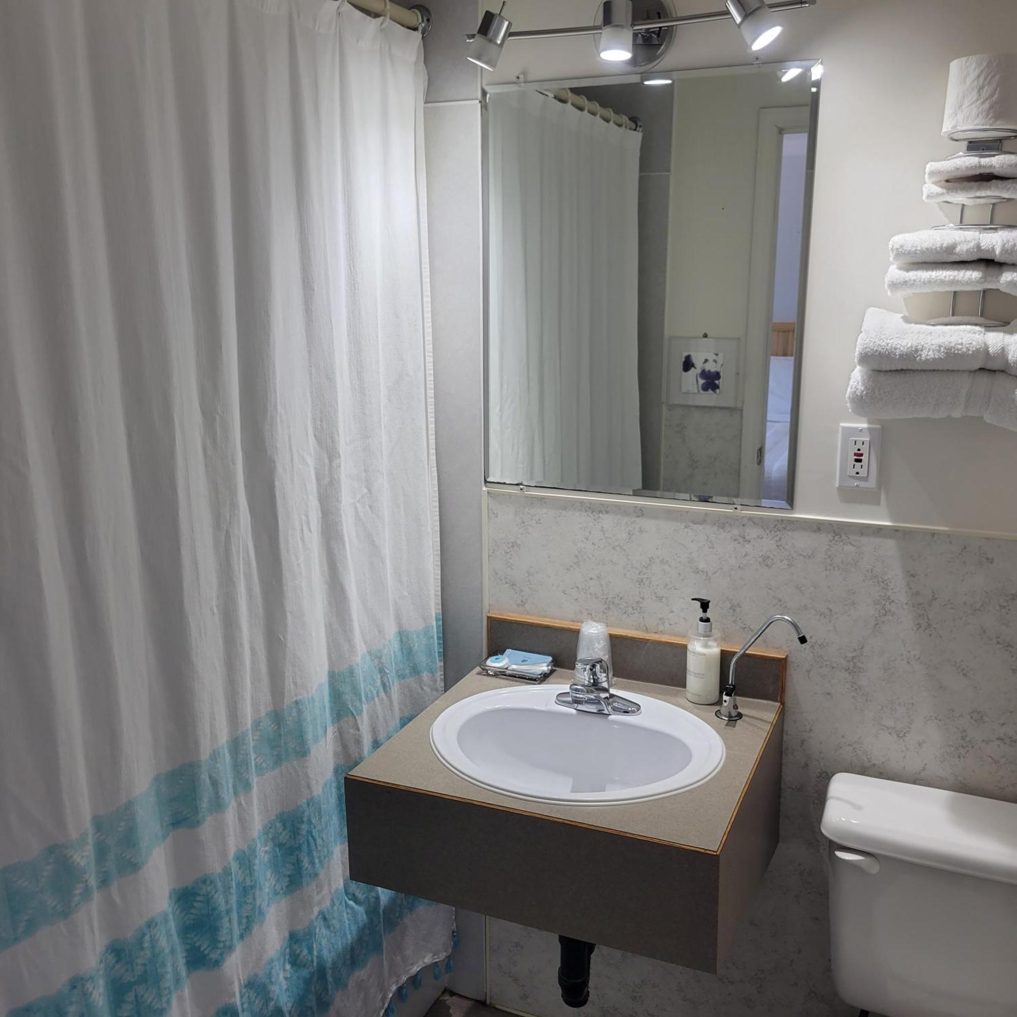 Quest Motel Whitewood Chambre photo